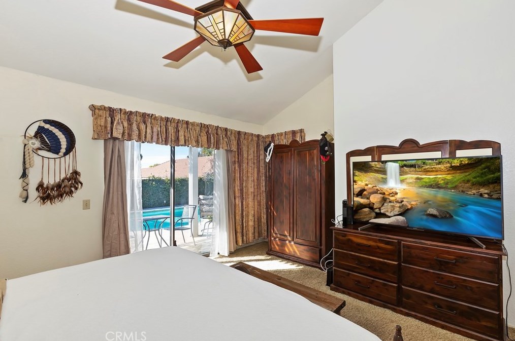 1244 Creekside Ct, Upland CA  91784-7934 exterior