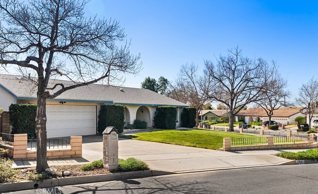 120 E Fairfield Dr, Claremont, CA 91711