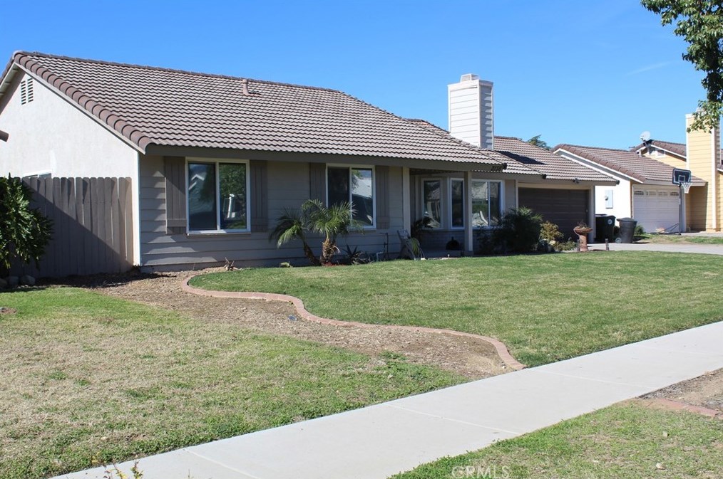 2136 N Arrowhead Ave, Rialto, CA 92377
