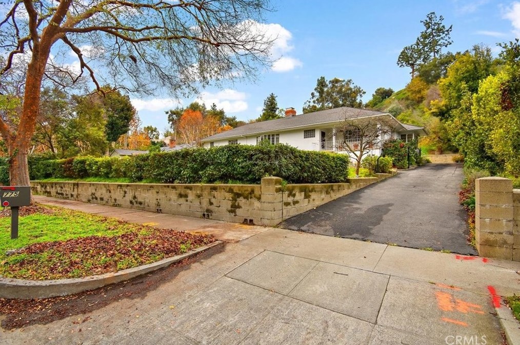 775 Linda Vista Ave, Pasadena, CA 91103-2770