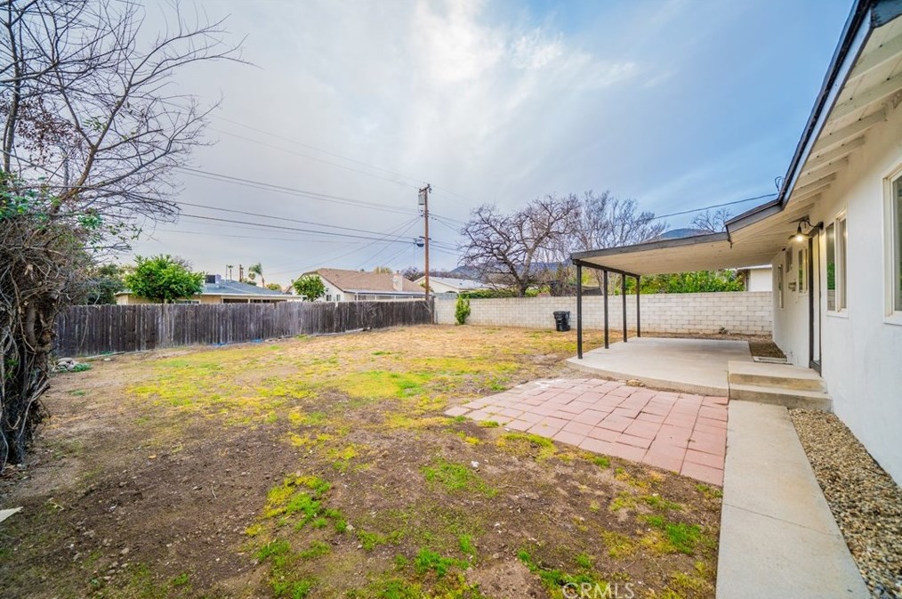 3948 Conejo Dr, San Bernardino CA  92404-1943 exterior