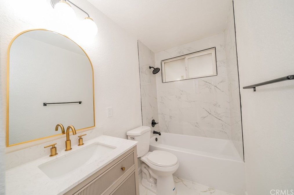 3948 Conejo Dr, San Bernardino CA  92404-1943 exterior