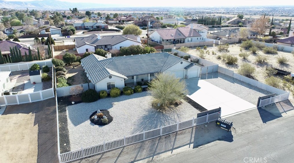 19939 Sahale Rd, Apple Valley CA  92307-7204 exterior