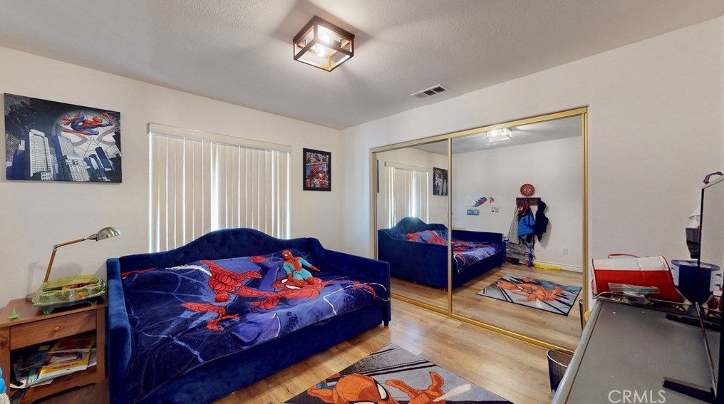 19939 Sahale Rd, Apple Valley CA  92307-7204 exterior