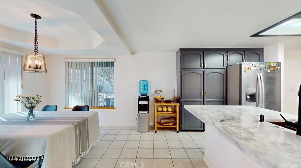 19939 Sahale Rd, Apple Valley CA  92307-7204 exterior