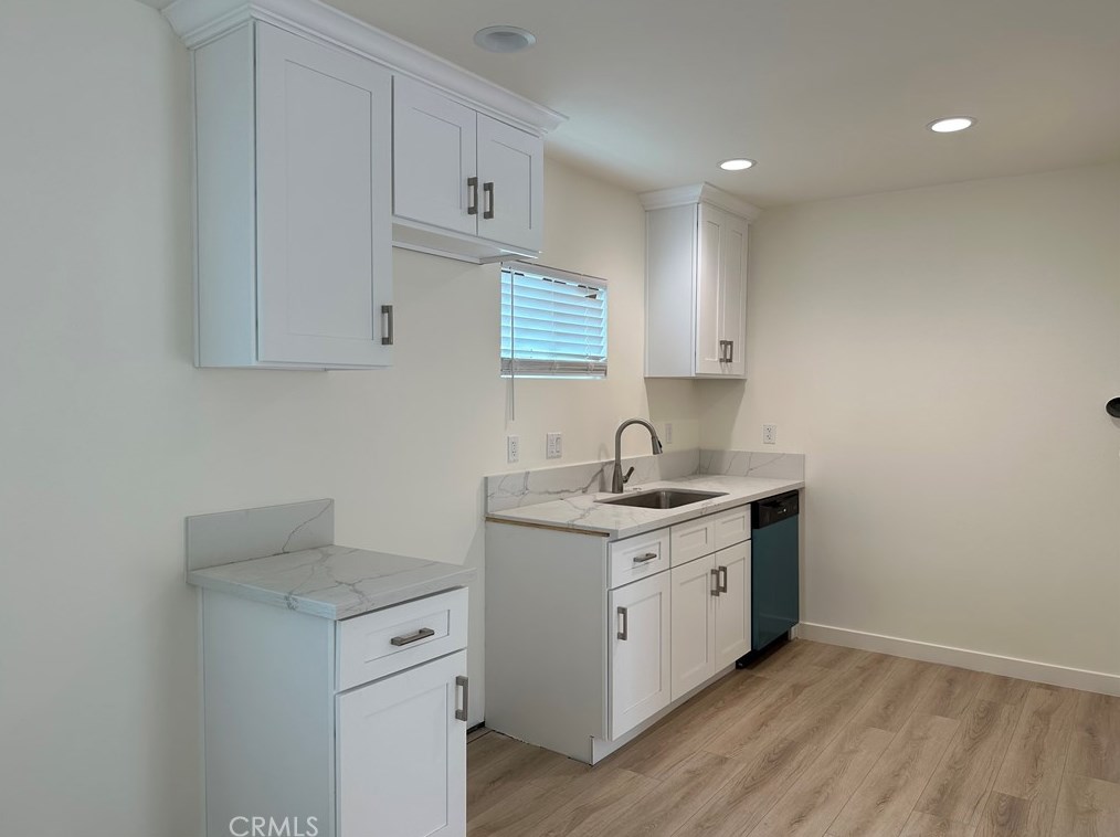 200 Phillips St, Ontario CA  91762-5141 exterior