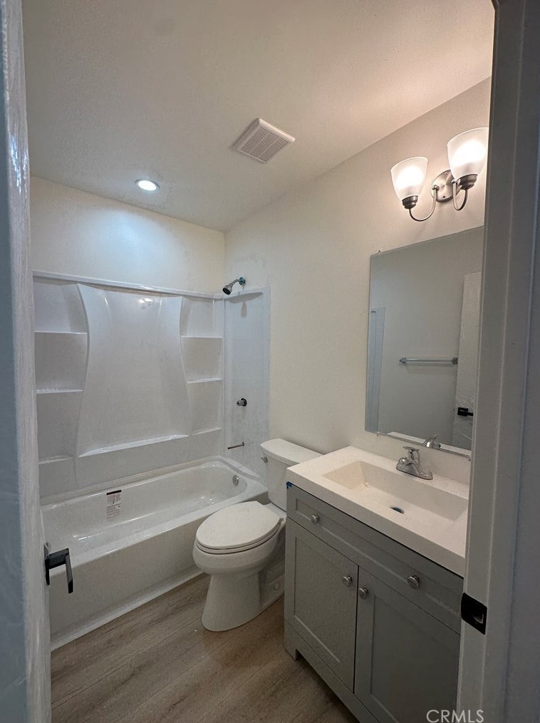 200 Phillips St, Ontario CA  91762-5141 exterior