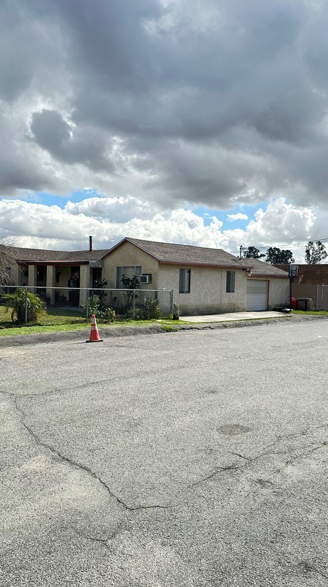 18821 Lynwood St, Bloomington, CA 92316
