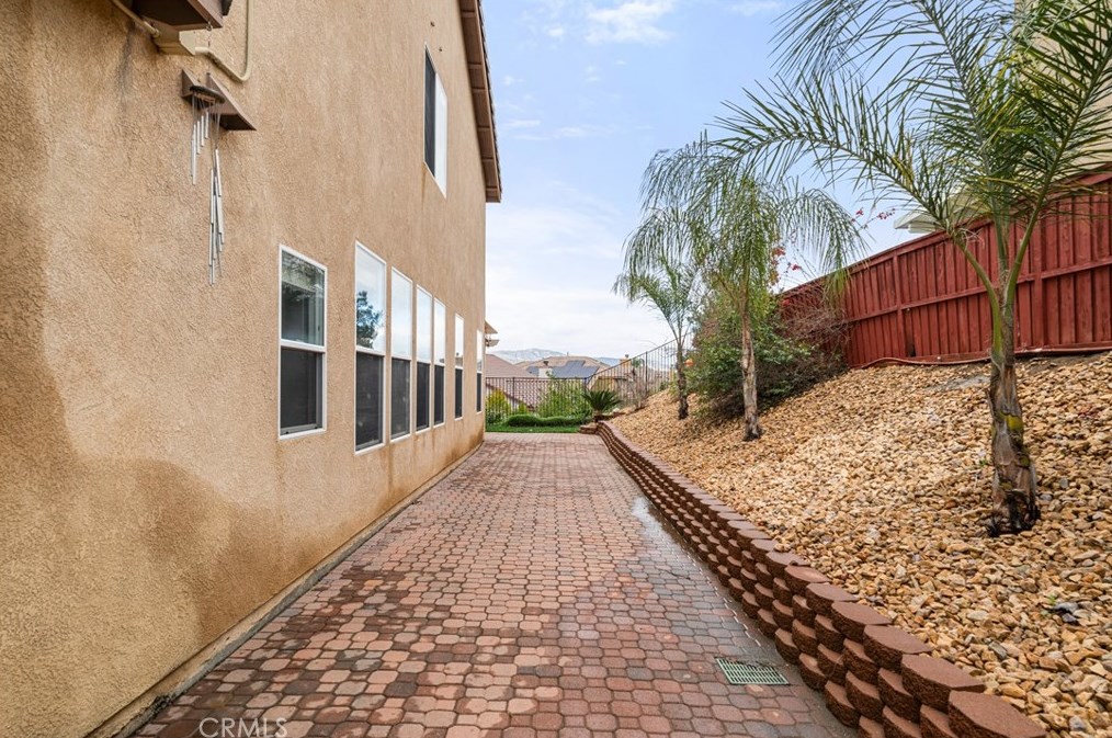 35381 Perla Pl, Wildomar CA  92595-7823 exterior