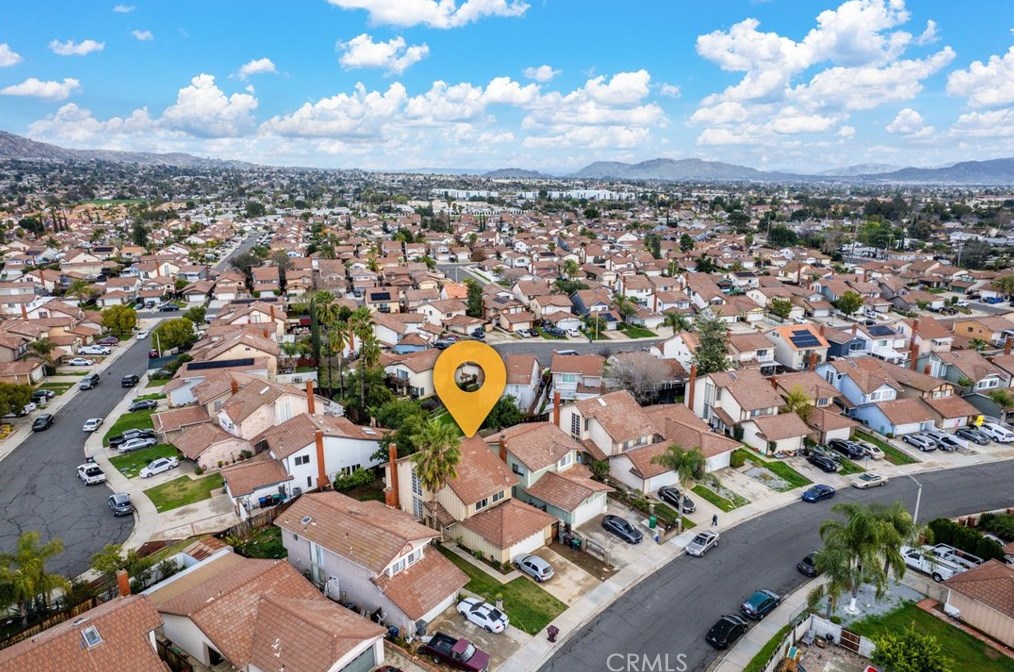 11840 Honey Holw, Moreno Valley CA  92557-6106 exterior