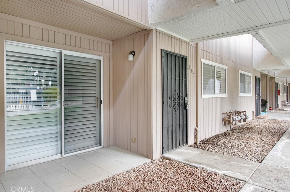 2857 Los Felices Rd, Palm Springs, CA 92262-1980