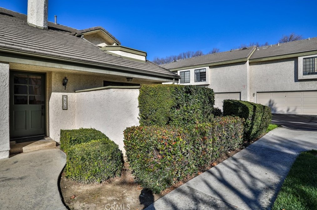 982 Arrow Rte, Upland, CA 91786