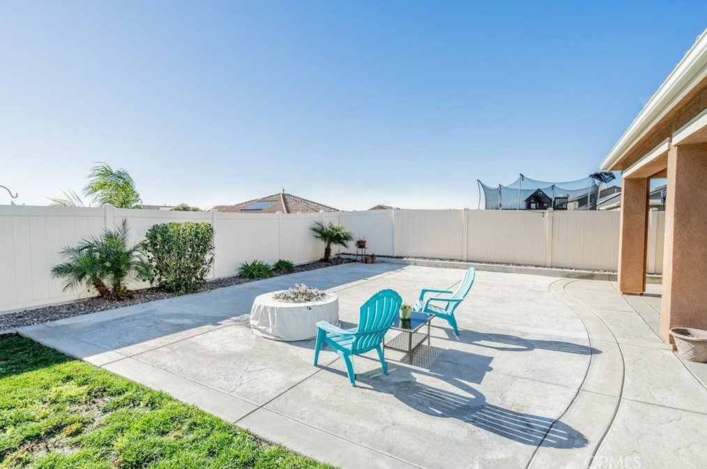 20715 Spring St, Riverside CA  92507 exterior