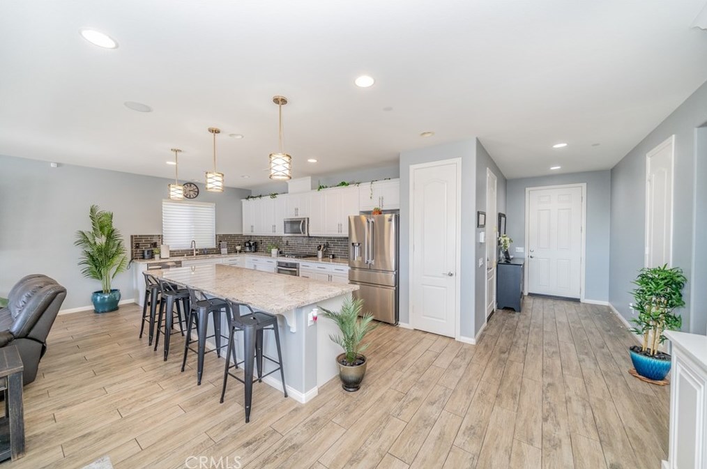 20715 Spring St, Riverside CA  92507 exterior