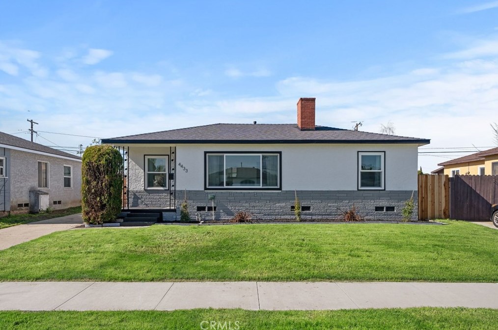4433 Falcon Ave, Long Beach, CA 90807-2504