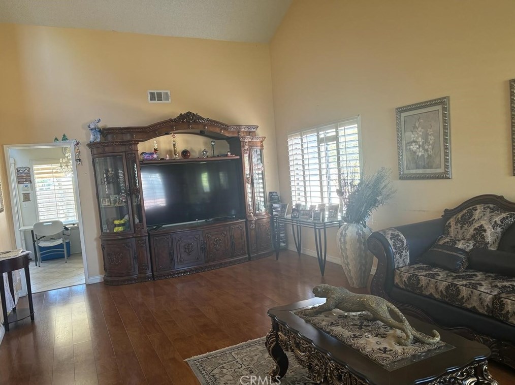 15439 Herne Ct, Moreno Valley, CA 92551