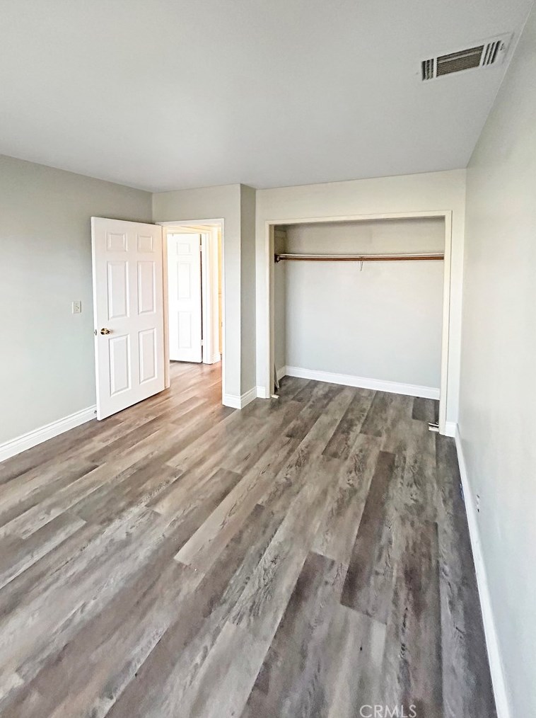 19227 Elm Dr, Apple Valley CA  92308-8987 exterior