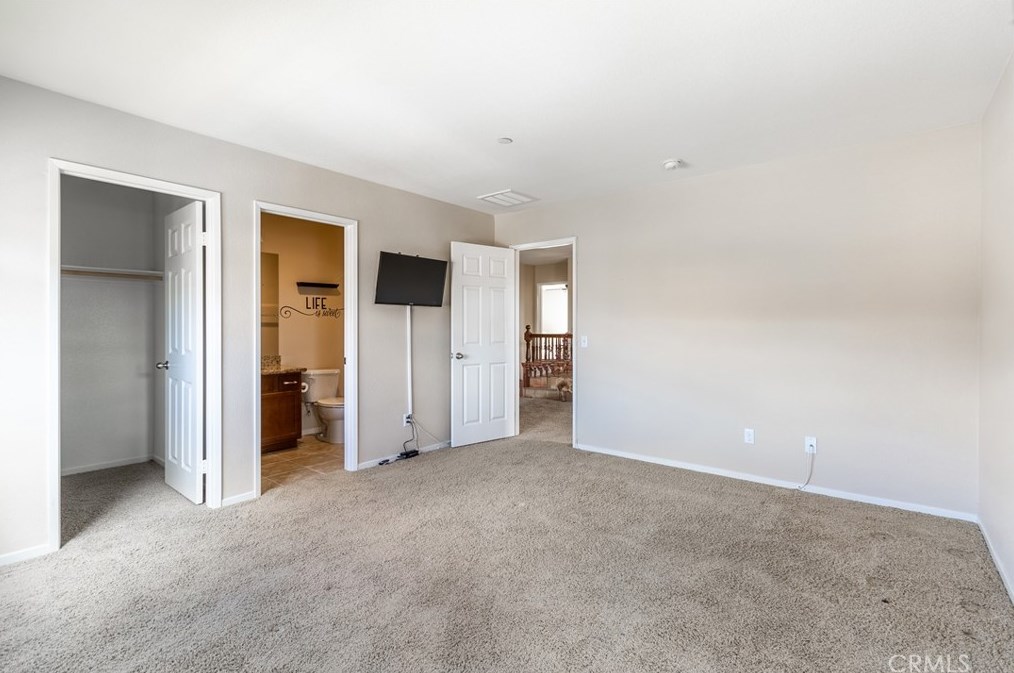 16657 Golden Bluff Loop, Riverside CA  92503-0244 exterior