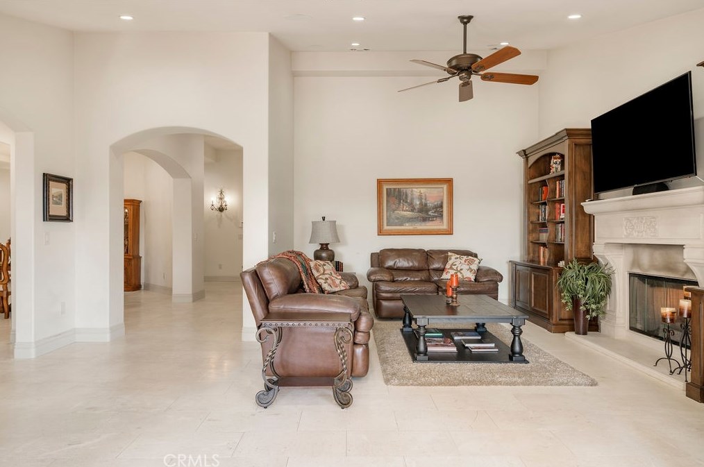 734 Calabria Dr, Glendora CA  91741-2202 exterior