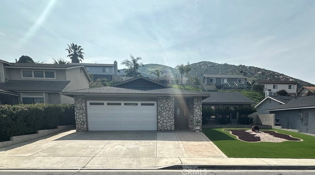 14655 Glenoak Pl, Fontana, CA 92337