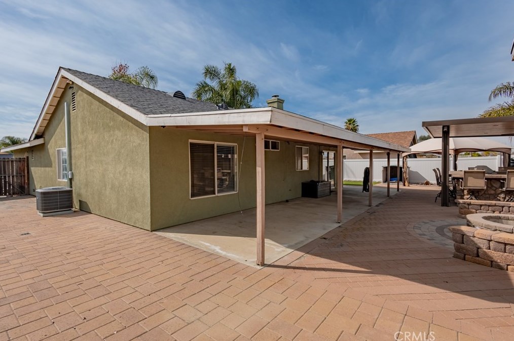 42944 Berkley Ave, Hemet CA  92544-4040 exterior