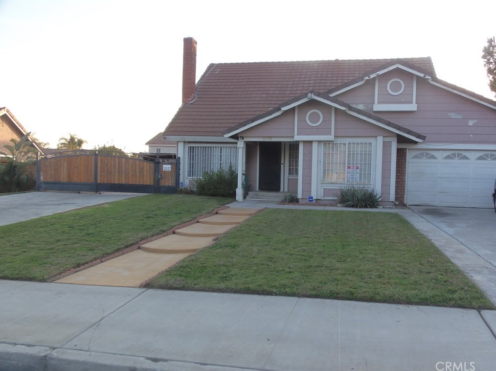 1178 Oakwood Ave, Rialto, CA 92376