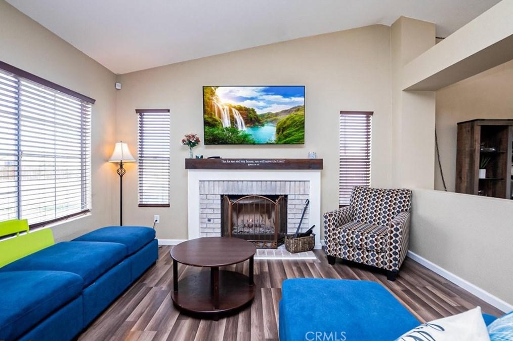 12489 Petaluma Rd, Victorville CA  92392-7607 exterior