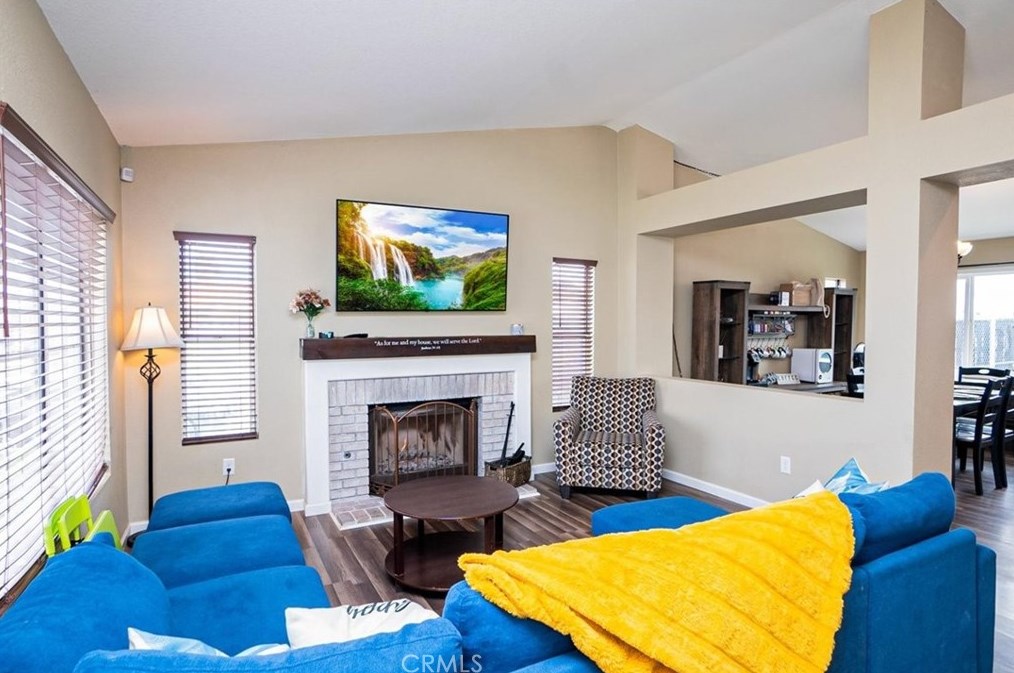 12489 Petaluma Rd, Victorville CA  92392-7607 exterior