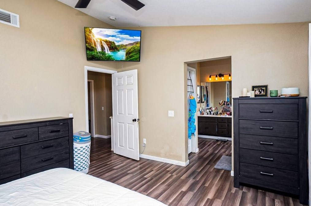 12489 Petaluma Rd, Victorville CA  92392-7607 exterior