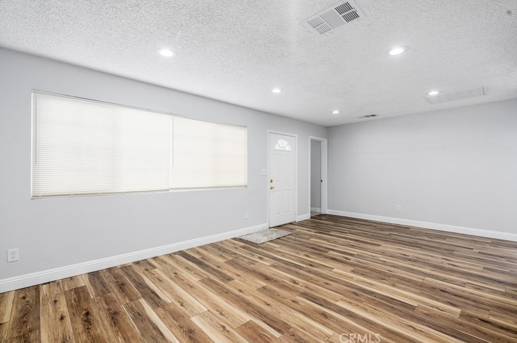 1487 W 10th St, San Bernardino, CA 92411