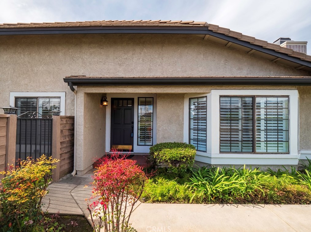 952 Sandstone Dr, Glendora, CA 91740