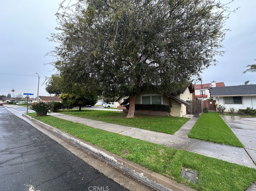 2033 W Elm Ave, Anaheim, CA 92804