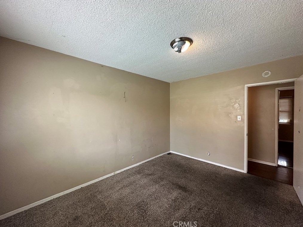 2033 Elm Ave, Anaheim CA  92804-2553 exterior