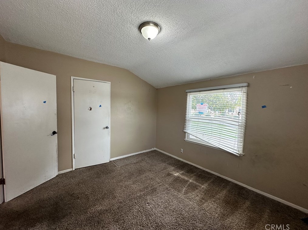 2033 Elm Ave, Anaheim CA  92804-2553 exterior
