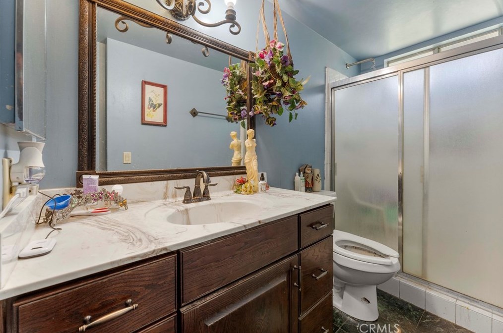 5821 Bronco Ln, Riverside CA  92509-6540 exterior