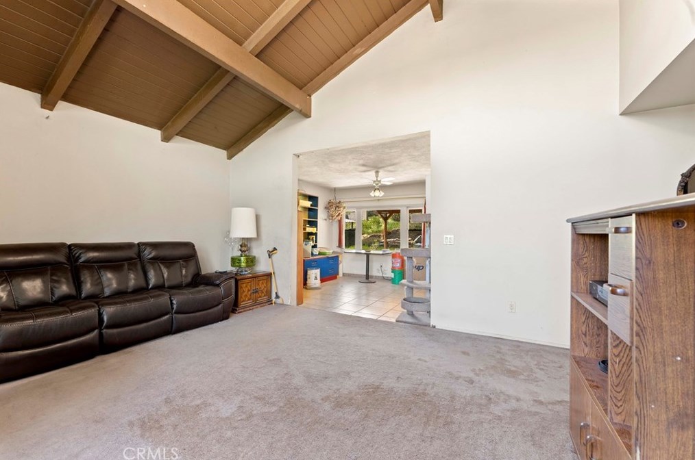 5821 Bronco Ln, Riverside CA  92509-6540 exterior