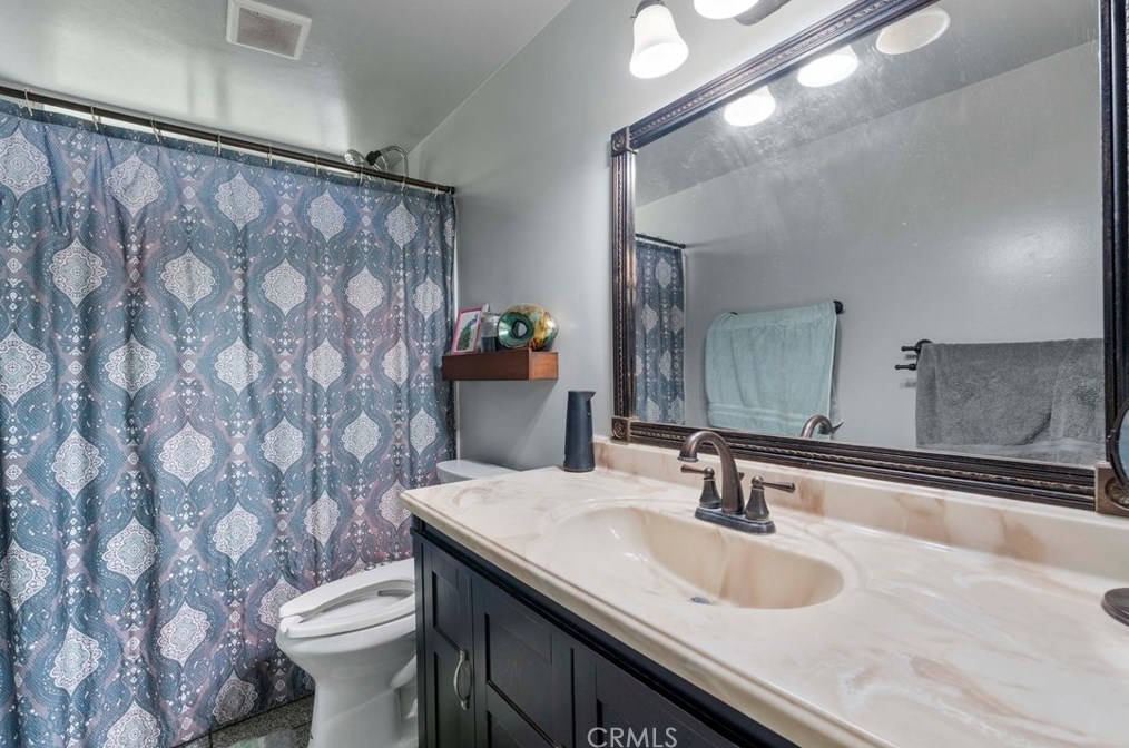 5821 Bronco Ln, Riverside CA  92509-6540 exterior