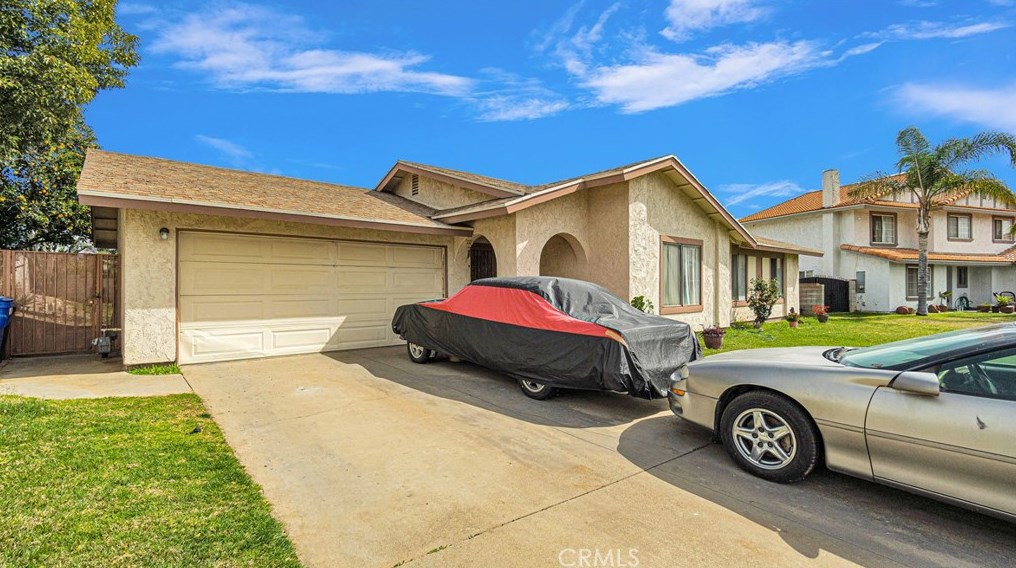 561 Church Ave, Rialto, CA 92376-4660