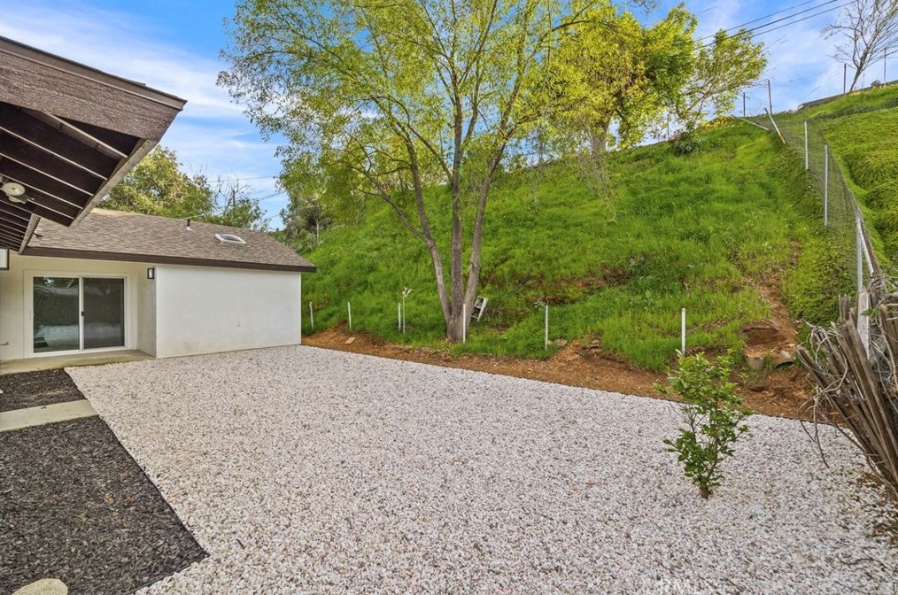 230 Goodrich Dr, Riverside CA  92507-4850 exterior