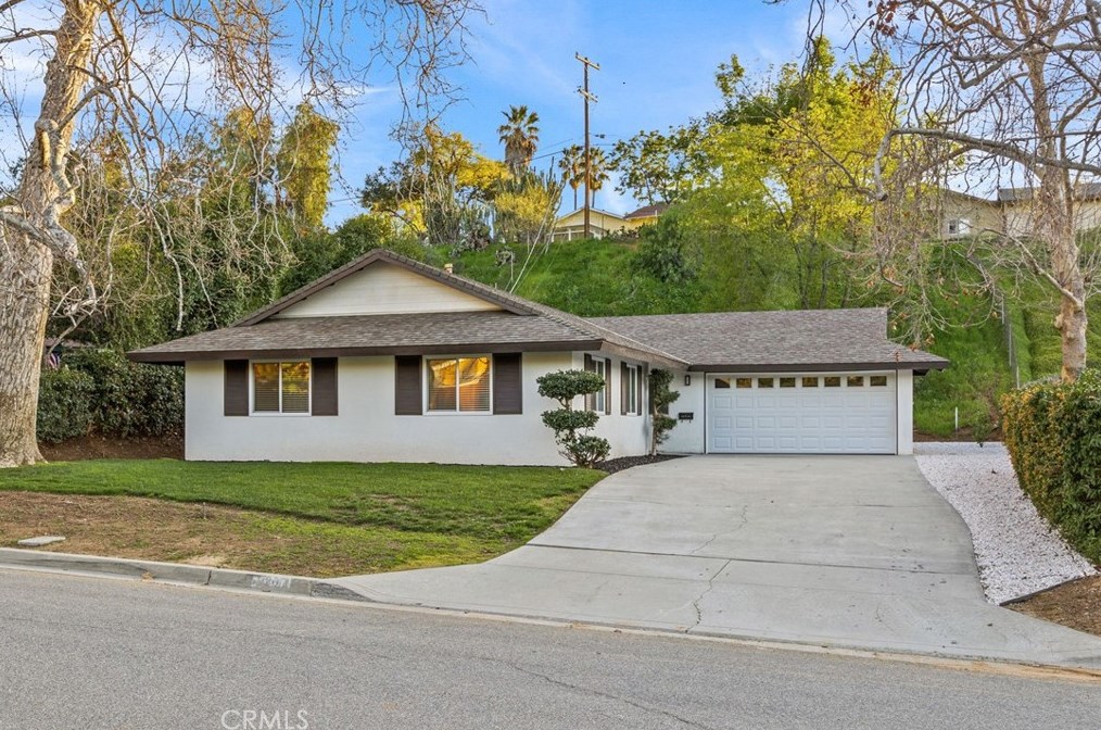 230 Goodrich Dr, Riverside, CA 92507-4850