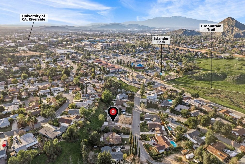 230 Goodrich Dr, Riverside CA  92507-4850 exterior