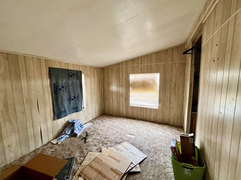 19970 Medford Way, Apple Valley CA  92308-5306 exterior