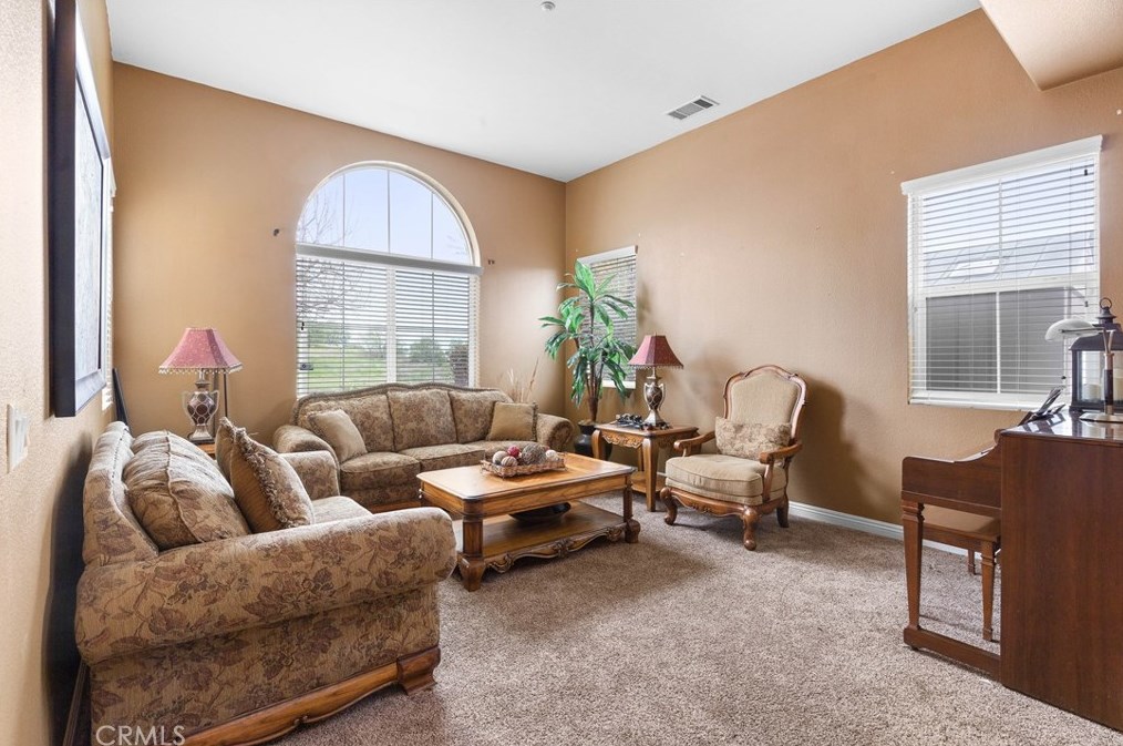 9432 Taft St, Riverside, CA 92508-8016