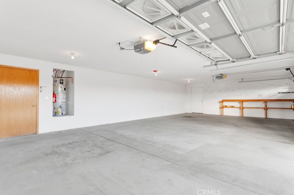 20260 Quail Hollow Rd, Apple Valley CA  92308-5013 exterior