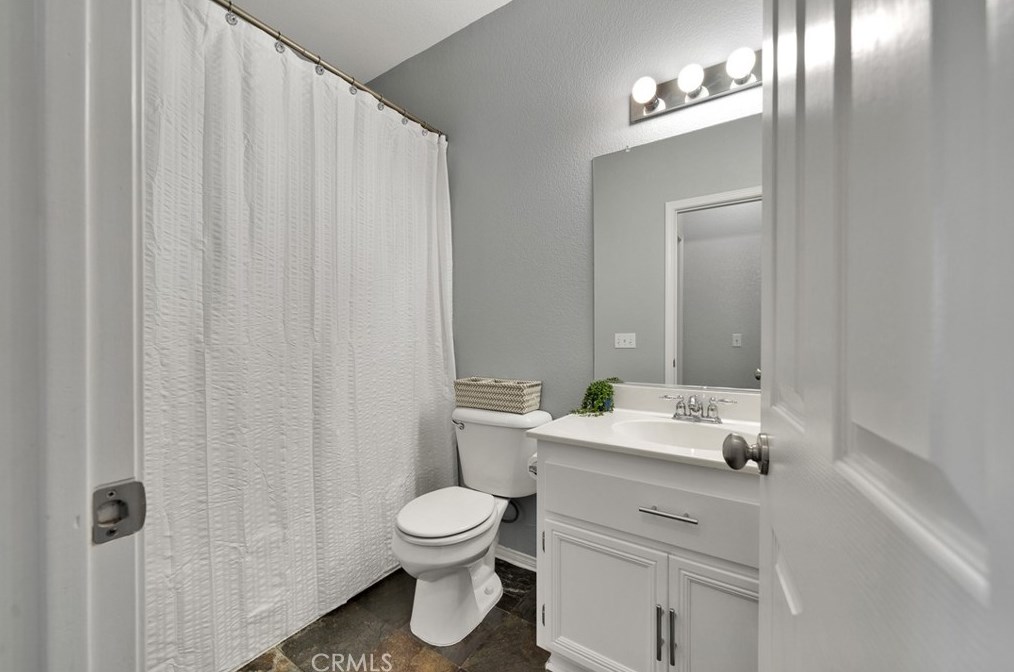 3431 Garnet Ave, Tropico Village CA  93560-7612 exterior