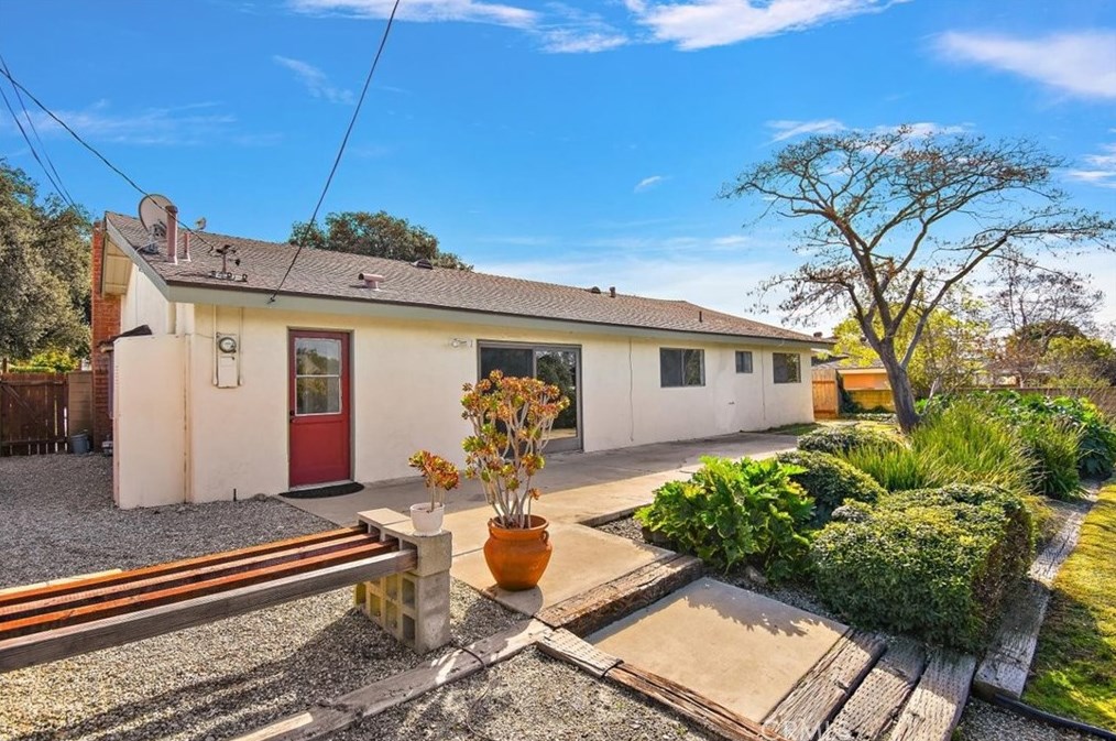 1839 Morgan Ave, Claremont CA  91711-2625 exterior