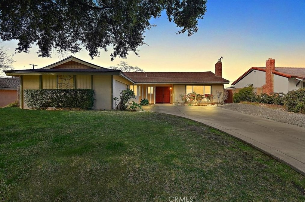 1839 Morgan Ave, Claremont CA  91711-2625 exterior