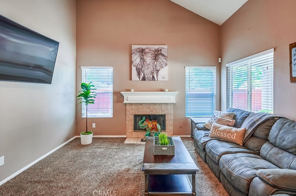 2712 Sheridan Rd, San Bernardino CA  92407-0253 exterior