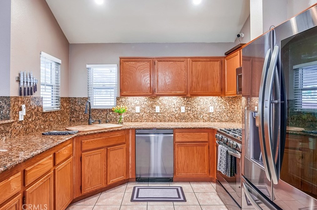 2712 Sheridan Rd, San Bernardino CA  92407-0253 exterior