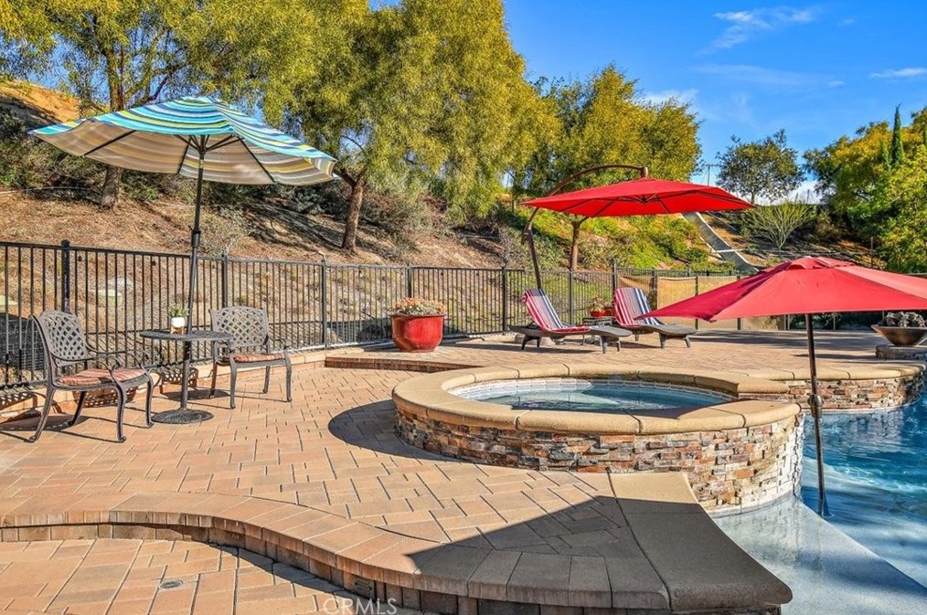 16352 Sierra Heights Dr, Riverside CA  92503-8457 exterior